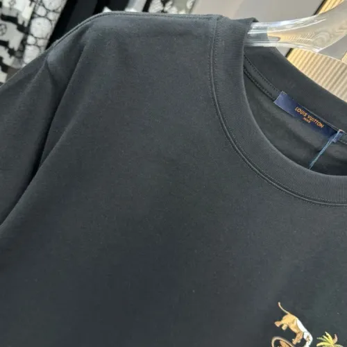 Cheap Louis Vuitton LV T-Shirts Short Sleeved For Unisex #1414140 Replica Wholesale [$40.00 USD] [ITEM#1414140] on Replica Louis Vuitton LV T-Shirts