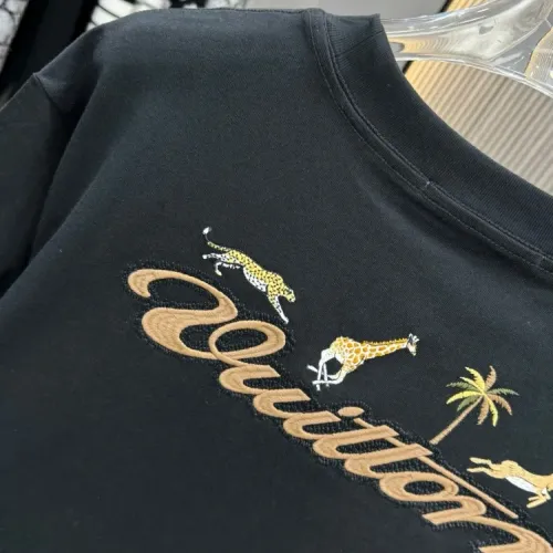 Cheap Louis Vuitton LV T-Shirts Short Sleeved For Unisex #1414140 Replica Wholesale [$40.00 USD] [ITEM#1414140] on Replica Louis Vuitton LV T-Shirts
