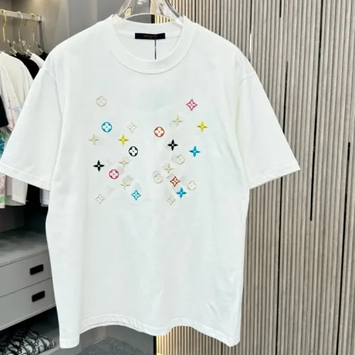 Louis Vuitton LV T-Shirts Short Sleeved For Unisex #1414150