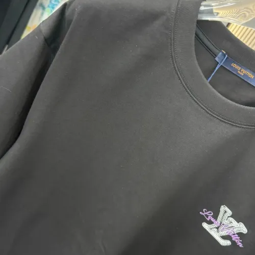 Cheap Louis Vuitton LV T-Shirts Short Sleeved For Unisex #1414152 Replica Wholesale [$40.00 USD] [ITEM#1414152] on Replica Louis Vuitton LV T-Shirts