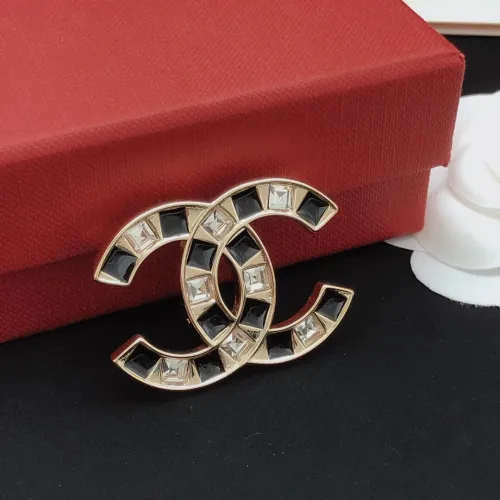 Cheap Chanel Brooches For Women #1414179 Replica Wholesale [$27.00 USD] [ITEM#1414179] on Replica Chanel Brooches