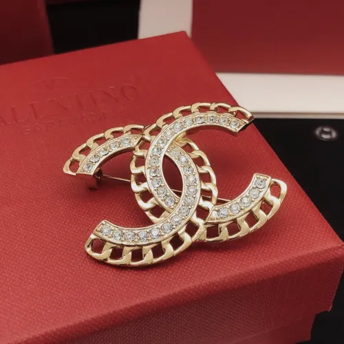 Cheap Chanel Brooches For Women #1414189 Replica Wholesale [$27.00 USD] [ITEM#1414189] on Replica Chanel Brooches