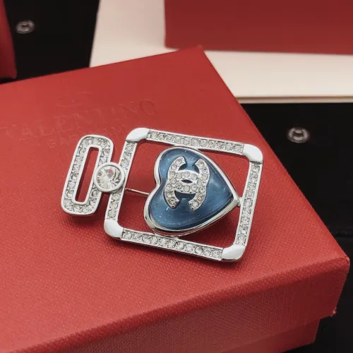 Cheap Chanel Brooches For Women #1414191 Replica Wholesale [$29.00 USD] [ITEM#1414191] on Replica Chanel Brooches