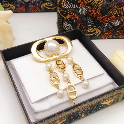 Cheap Christian Dior Brooches For Women #1414280 Replica Wholesale [$29.00 USD] [ITEM#1414280] on Replica Christian Dior Brooches