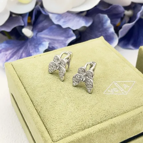 Cheap Van Cleef &amp; Arpels Earrings For Women #1414290 Replica Wholesale [$32.00 USD] [ITEM#1414290] on Replica Van Cleef &amp; Arpels Earrings