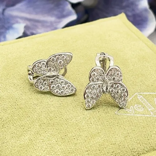 Cheap Van Cleef &amp; Arpels Earrings For Women #1414290 Replica Wholesale [$32.00 USD] [ITEM#1414290] on Replica Van Cleef &amp; Arpels Earrings