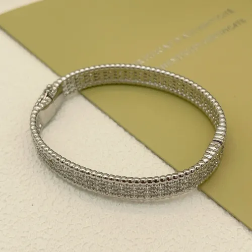 Cheap Van Cleef &amp; Arpels Bracelets #1414293 Replica Wholesale [$32.00 USD] [ITEM#1414293] on Replica Van Cleef &amp; Arpels Bracelets