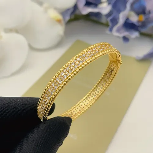 Cheap Van Cleef &amp; Arpels Bracelets #1414295 Replica Wholesale [$32.00 USD] [ITEM#1414295] on Replica Van Cleef &amp; Arpels Bracelets