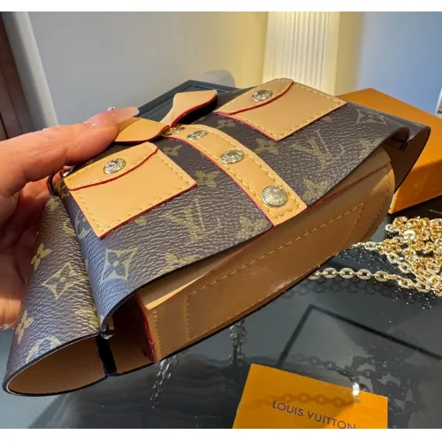 Cheap Louis Vuitton Mini Messenger Bags #1414296 Replica Wholesale [$45.00 USD] [ITEM#1414296] on Replica Louis Vuitton Messenger Bags