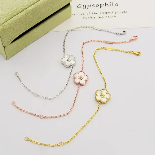Cheap Van Cleef &amp; Arpels Bracelets For Women #1414444 Replica Wholesale [$25.00 USD] [ITEM#1414444] on Replica Van Cleef &amp; Arpels Bracelets