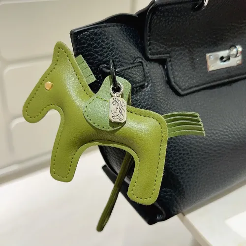 Cheap Hermes Key Holder And Bag Buckle #1414449 Replica Wholesale [$36.00 USD] [ITEM#1414449] on Replica Hermes Key Holder And Bag Buckle