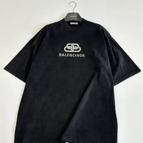 Cheap Balenciaga T-Shirts Short Sleeved For Unisex #1414483 Replica Wholesale [$56.00 USD] [ITEM#1414483] on Replica Balenciaga T-Shirts
