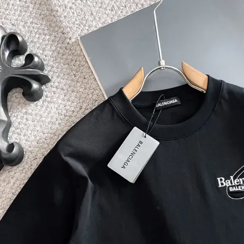 Cheap Balenciaga T-Shirts Short Sleeved For Unisex #1414487 Replica Wholesale [$42.00 USD] [ITEM#1414487] on Replica Balenciaga T-Shirts