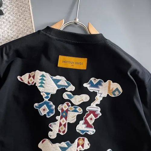 Cheap Louis Vuitton LV T-Shirts Short Sleeved For Unisex #1414565 Replica Wholesale [$42.00 USD] [ITEM#1414565] on Replica Louis Vuitton LV T-Shirts