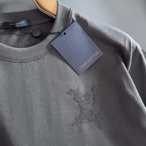Cheap Louis Vuitton LV T-Shirts Short Sleeved For Unisex #1414578 Replica Wholesale [$42.00 USD] [ITEM#1414578] on Replica Louis Vuitton LV T-Shirts