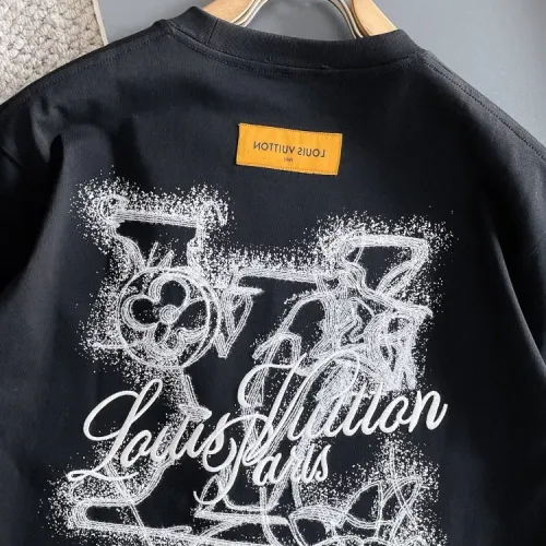 Cheap Louis Vuitton LV T-Shirts Short Sleeved For Unisex #1414580 Replica Wholesale [$42.00 USD] [ITEM#1414580] on Replica Louis Vuitton LV T-Shirts