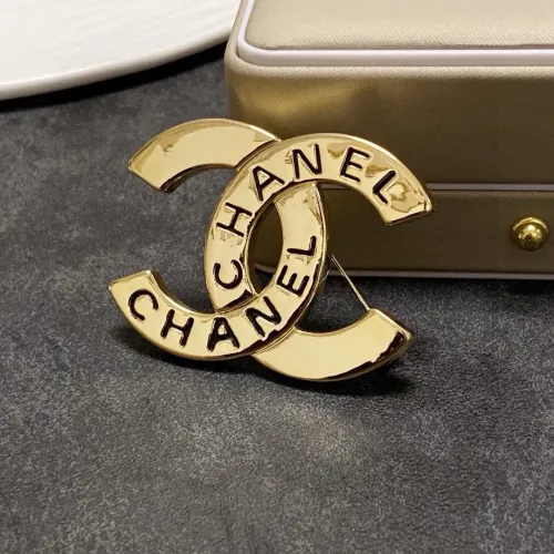 Cheap Chanel Brooches For Women #1414640 Replica Wholesale [$29.00 USD] [ITEM#1414640] on Replica Chanel Brooches