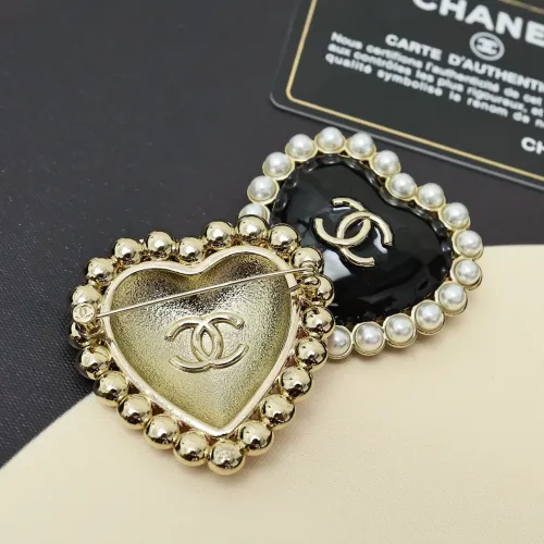 Cheap Chanel Brooches For Women #1414644 Replica Wholesale [$27.00 USD] [ITEM#1414644] on Replica Chanel Brooches