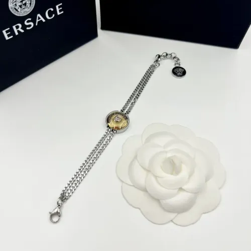 Cheap Versace Bracelets #1414687 Replica Wholesale [$25.00 USD] [ITEM#1414687] on Replica Versace Bracelets