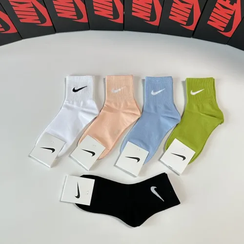 Cheap Nike Socks #1414818 Replica Wholesale [$27.00 USD] [ITEM#1414818] on Replica Nike Socks