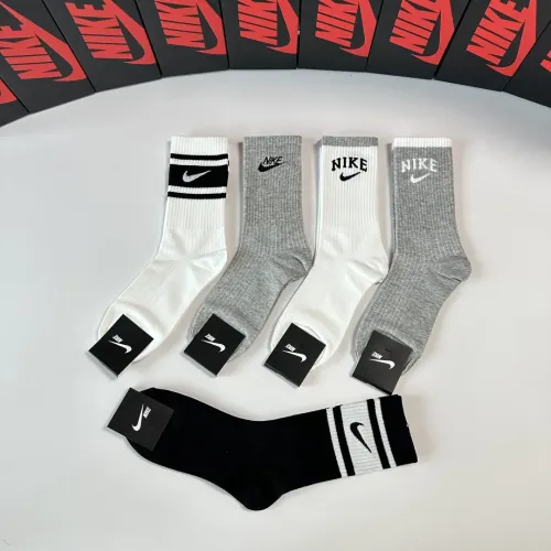 Cheap Nike Socks #1414822 Replica Wholesale [$29.00 USD] [ITEM#1414822] on Replica Nike Socks