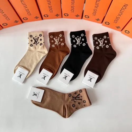 Cheap Louis Vuitton LV Socks #1414845 Replica Wholesale [$27.00 USD] [ITEM#1414845] on Replica Louis Vuitton LV Socks