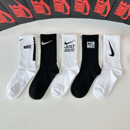 Cheap Nike Socks #1414887 Replica Wholesale [$29.00 USD] [ITEM#1414887] on Replica Nike Socks