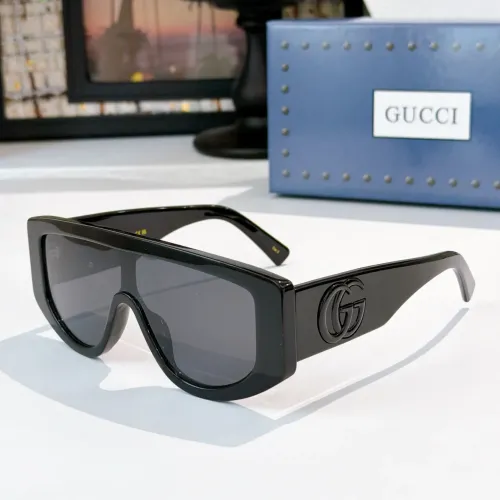 Gucci AAA Quality Sunglasses #1415074
