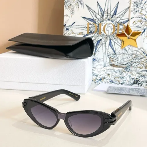 Christian Dior AAA Quality Sunglasses #1415308
