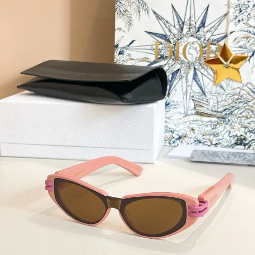 Christian Dior AAA Quality Sunglasses #1415310
