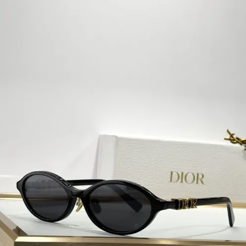 Christian Dior AAA Quality Sunglasses #1415428