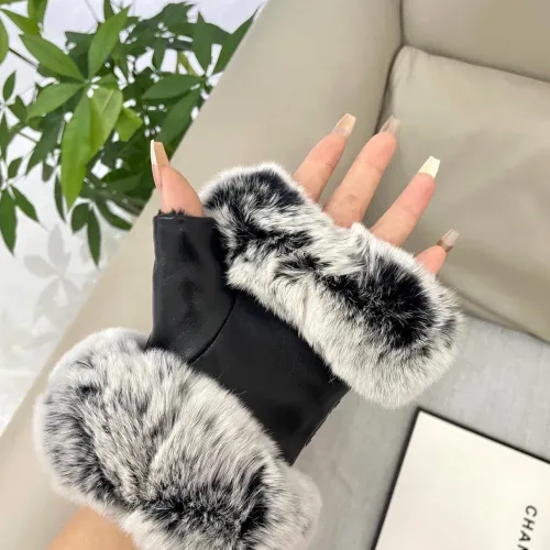 Cheap Prada Gloves For Women #1415579 Replica Wholesale [$45.00 USD] [ITEM#1415579] on Replica Prada Gloves