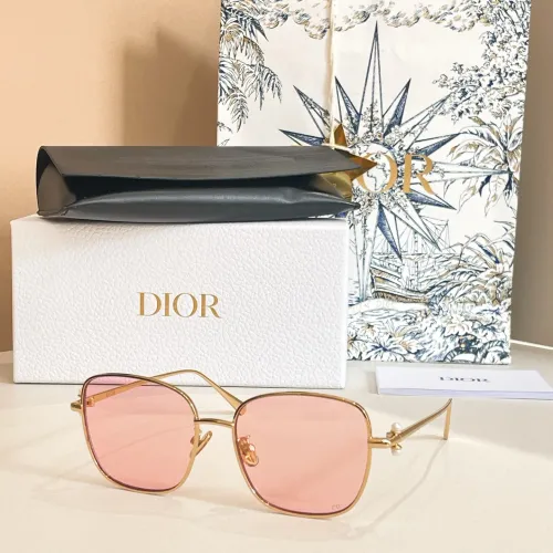 Christian Dior AAA Quality Sunglasses #1415725