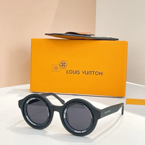 Louis Vuitton AAA Quality Sunglasses #1415955