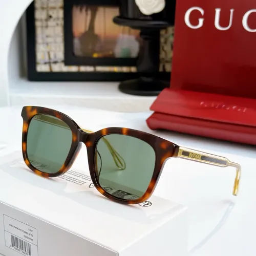 Gucci AAA Quality Sunglasses #1415960