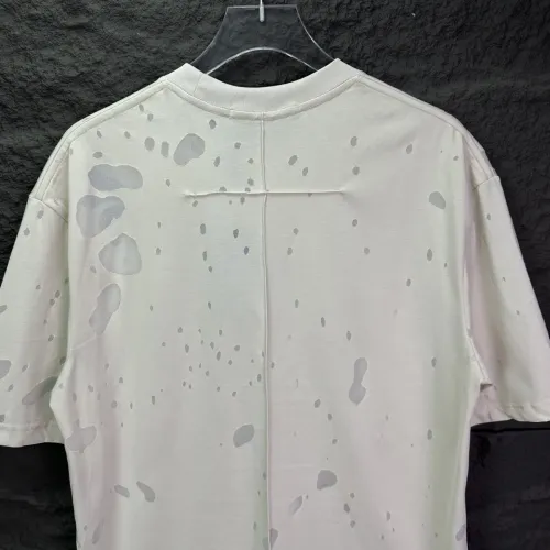 Cheap Givenchy T-Shirts Short Sleeved For Unisex #1416491 Replica Wholesale [$40.00 USD] [ITEM#1416491] on Replica Givenchy T-Shirts