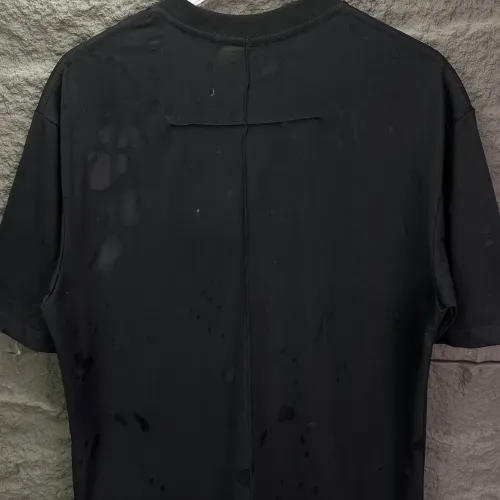 Cheap Givenchy T-Shirts Short Sleeved For Unisex #1416493 Replica Wholesale [$40.00 USD] [ITEM#1416493] on Replica Givenchy T-Shirts