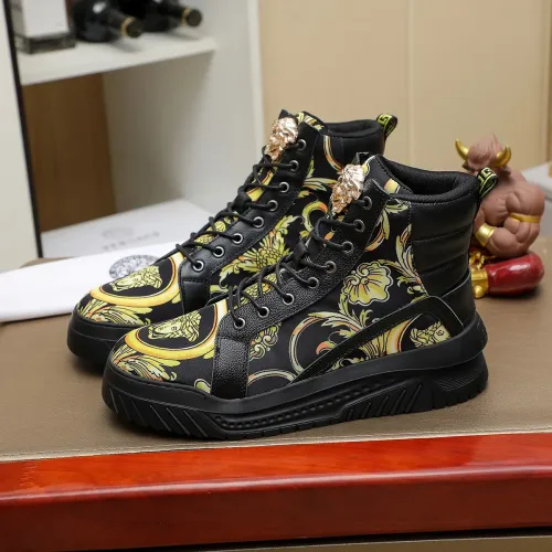 Versace High Tops Shoes For Men #1416498
