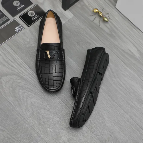 Cheap Versace Leather Shoes For Men #1416939 Replica Wholesale [$76.00 USD] [ITEM#1416939] on Replica Versace Leather Shoes