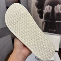 Cheap Versace Slippers For Men #1408827 Replica Wholesale [$48.00 USD] [ITEM#1408827] on Replica Versace Slippers