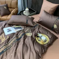 Cheap Louis Vuitton Bedding #1408954 Replica Wholesale [$150.00 USD] [ITEM#1408954] on Replica Louis Vuitton Bedding