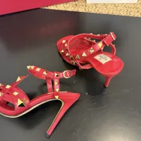 Cheap Valentino Sandal For Women #1409936 Replica Wholesale [$122.00 USD] [ITEM#1409936] on Replica Valentino Sandal