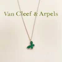 Cheap Van Cleef &amp; Arpels Necklaces For Women #1413245 Replica Wholesale [$32.00 USD] [ITEM#1413245] on Replica Van Cleef &amp; Arpels Necklaces