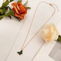 Cheap Van Cleef &amp; Arpels Necklaces For Women #1413246 Replica Wholesale [$32.00 USD] [ITEM#1413246] on Replica Van Cleef &amp; Arpels Necklaces