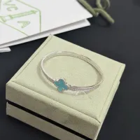 Cheap Van Cleef &amp; Arpels Bracelets For Women #1413297 Replica Wholesale [$48.00 USD] [ITEM#1413297] on Replica Van Cleef &amp; Arpels Bracelets