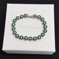 Cheap Van Cleef &amp; Arpels Bracelets For Women #1413300 Replica Wholesale [$52.00 USD] [ITEM#1413300] on Replica Van Cleef &amp; Arpels Bracelets