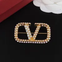 Cheap Valentino Brooches For Women #1413322 Replica Wholesale [$29.00 USD] [ITEM#1413322] on Replica Valentino Brooches