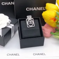 Cheap Chanel Brooches For Women #1413378 Replica Wholesale [$25.00 USD] [ITEM#1413378] on Replica Chanel Brooches
