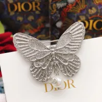 Cheap Christian Dior Brooches For Women #1413392 Replica Wholesale [$27.00 USD] [ITEM#1413392] on Replica Christian Dior Brooches