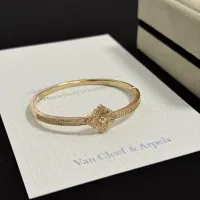 Cheap Van Cleef &amp; Arpels Bracelets For Women #1413413 Replica Wholesale [$48.00 USD] [ITEM#1413413] on Replica Van Cleef &amp; Arpels Bracelets
